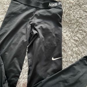 NIKE PRO leggings